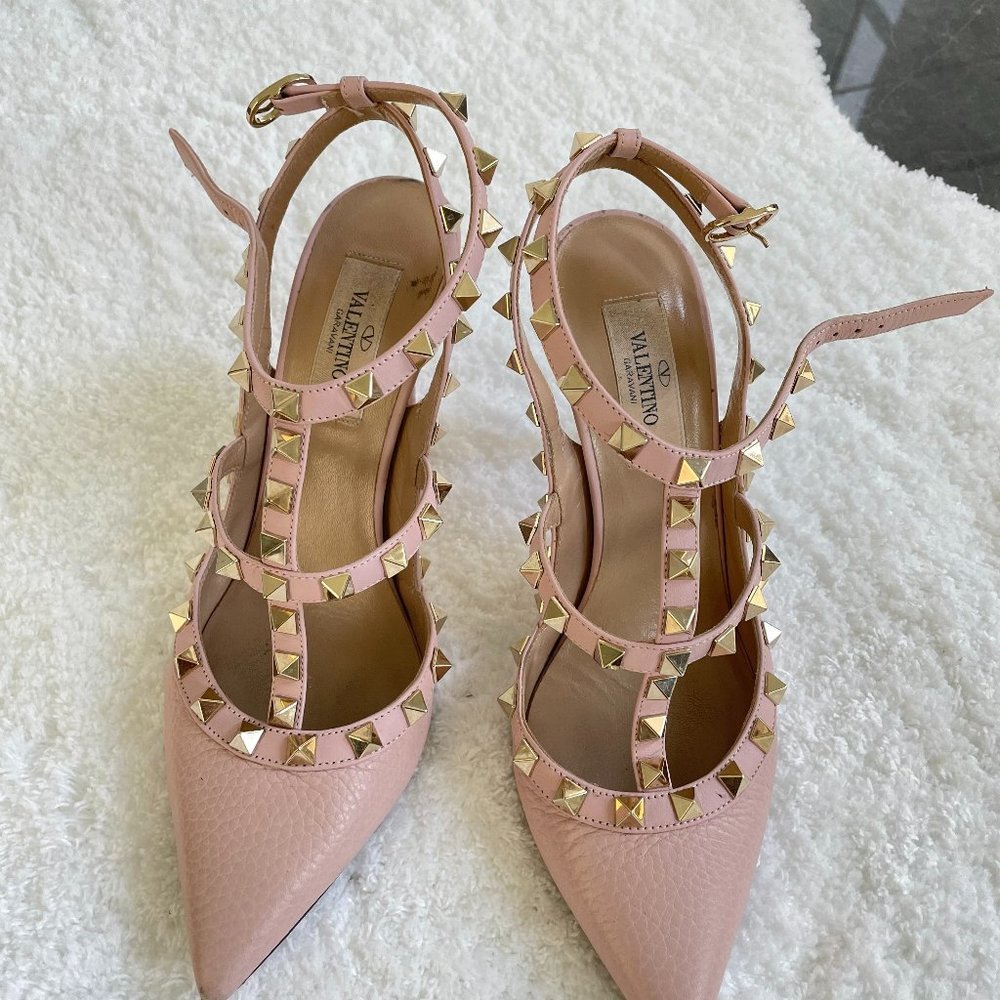 VALENTINO GARAVANI ROCKSTUD ANKLE STRAP PUMP 100 MM